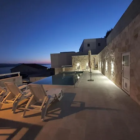 5 With Pool And Amazing Sea View Lokva Rogoznica